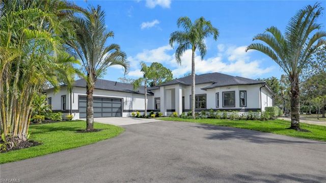 730 29th ST SW, Naples, FL 34117