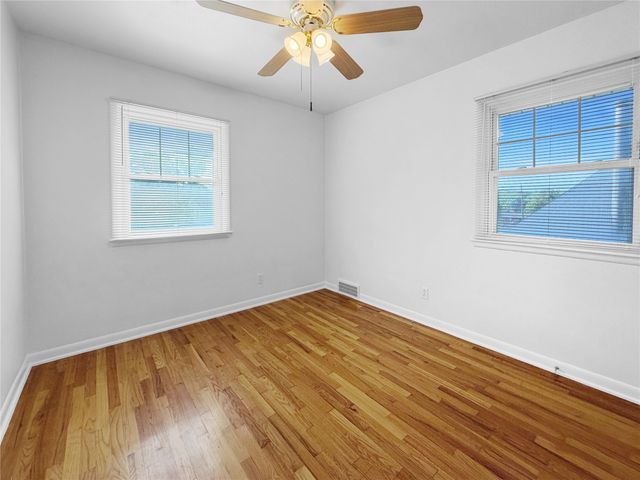 3617 SW 2nd Street, Des Moines, IA 50315