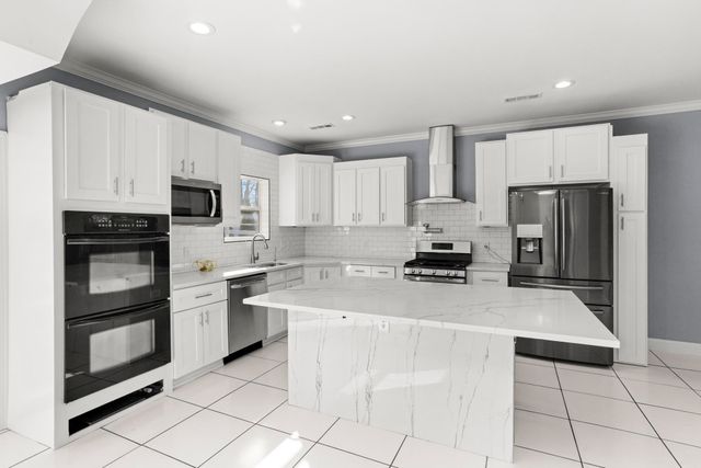 239 E Bledsoe St, Gallatin, TN 37066