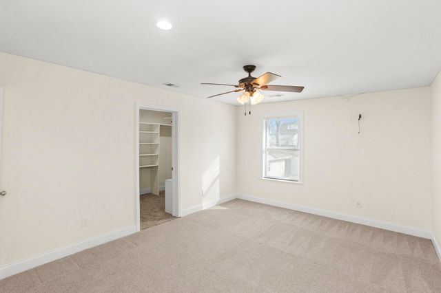 239 E Bledsoe St, Gallatin, TN 37066