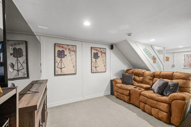 909 Green Bay STREET, La Crosse, WI 54601