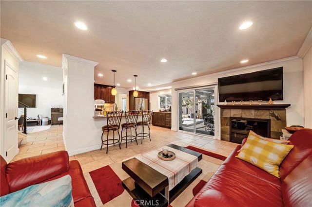 141 Meadowcreek, Brea, CA 92821