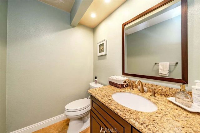 141 Meadowcreek, Brea, CA 92821