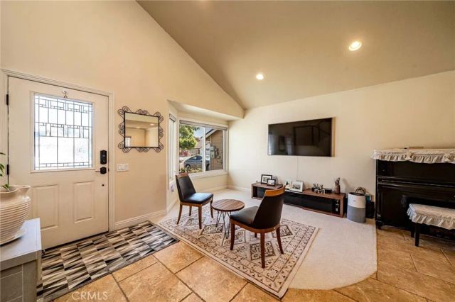 141 Meadowcreek, Brea, CA 92821