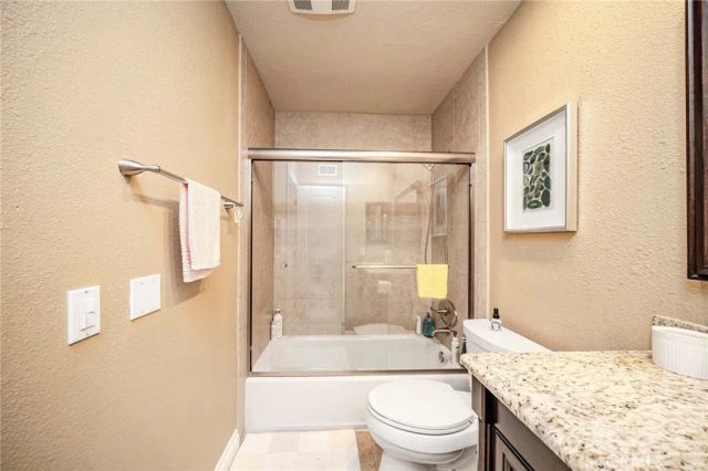 141 Meadowcreek, Brea, CA 92821