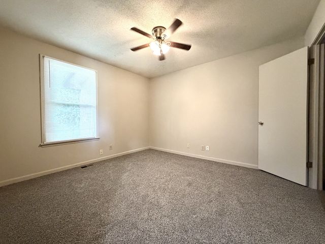 754 Bancroft Cir Apt C, Clarksville, TN 37042
