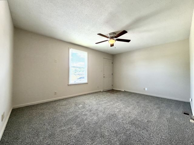 754 Bancroft Cir Apt C, Clarksville, TN 37042
