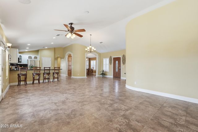 9777 N CHEMEHLEVI Drive, Casa Grande, AZ 85122