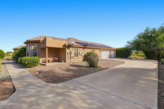 9777 N CHEMEHLEVI Drive, Casa Grande, AZ 85122
