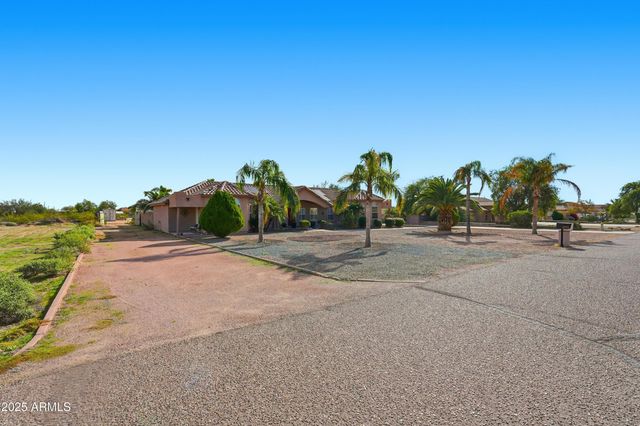 9777 N CHEMEHLEVI Drive, Casa Grande, AZ 85122