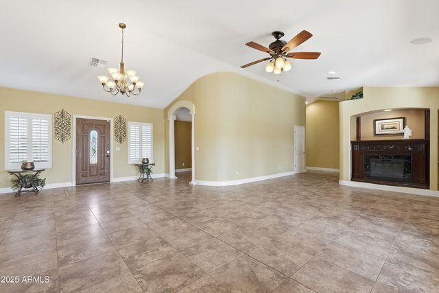 9777 N CHEMEHLEVI Drive, Casa Grande, AZ 85122