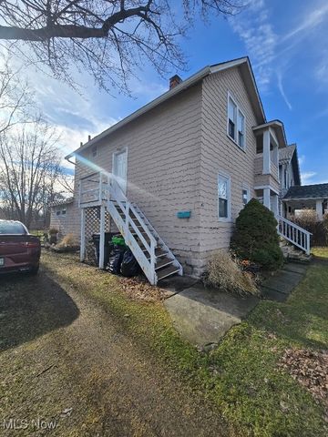 93 W 5th Avenue, Berea, OH 44017