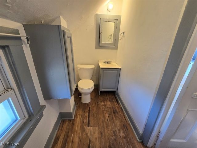 93 W 5th Avenue, Berea, OH 44017