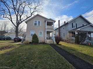 93 W 5th Avenue, Berea, OH 44017