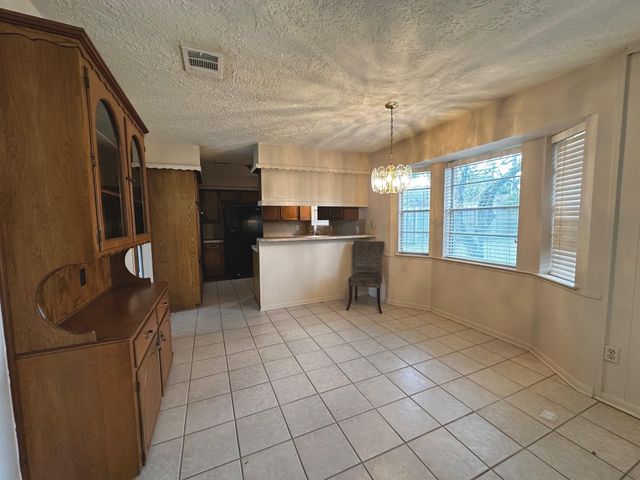 1805 Sleepy Creek Way, Pearland, TX 77581