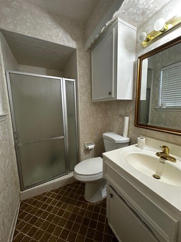 1805 Sleepy Creek Way, Pearland, TX 77581