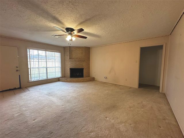 1805 Sleepy Creek Way, Pearland, TX 77581