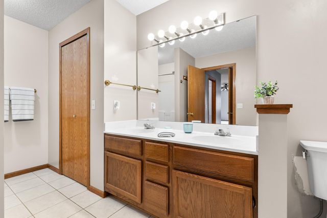 7954 Timber Lake Drive, Eden Prairie, MN 55347