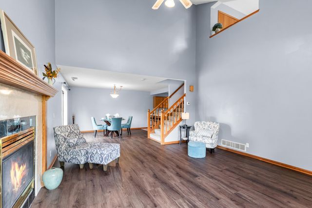 7954 Timber Lake Drive, Eden Prairie, MN 55347