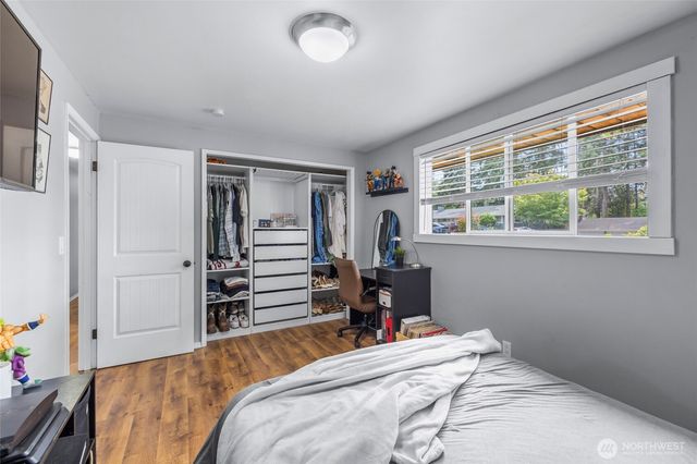 1580 NE 11th Avenue, Oak Harbor, WA 98277