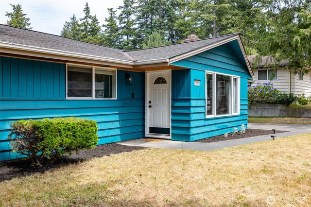 1580 NE 11th Avenue, Oak Harbor, WA 98277