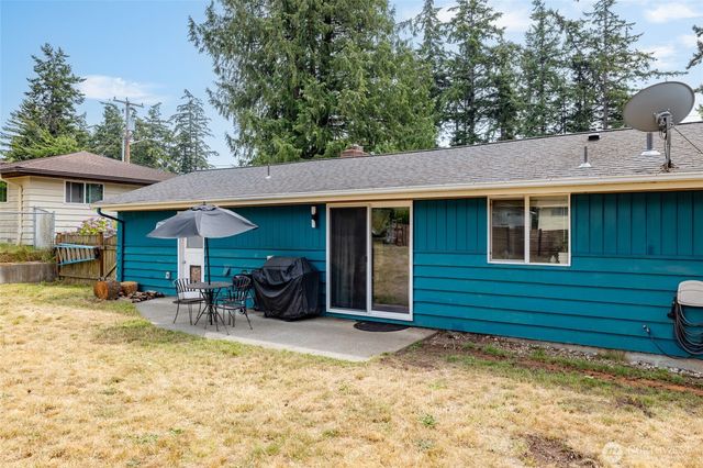 1580 NE 11th Avenue, Oak Harbor, WA 98277
