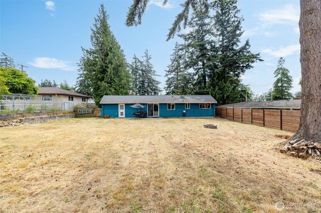 1580 NE 11th Avenue, Oak Harbor, WA 98277