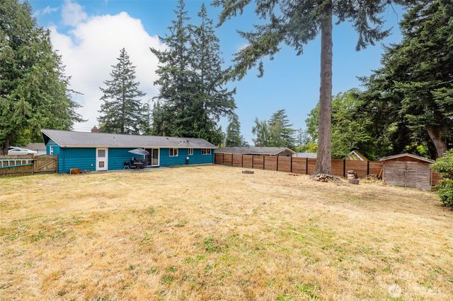 1580 NE 11th Avenue, Oak Harbor, WA 98277