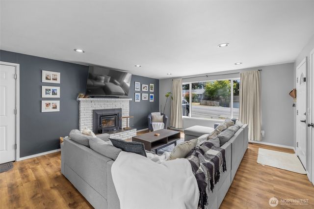 1580 NE 11th Avenue, Oak Harbor, WA 98277