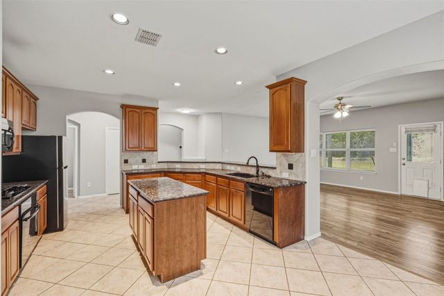 507 Moonrise Drive, Arlington, TX 76002