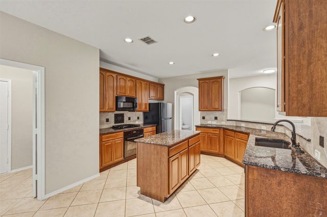 507 Moonrise Drive, Arlington, TX 76002