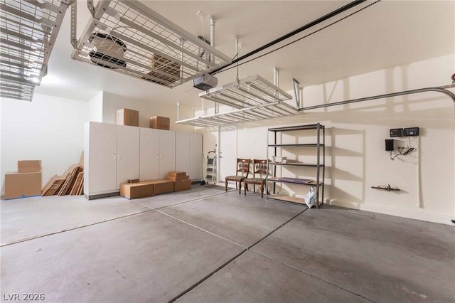 2565 LEIGHTON Avenue, Henderson, NV 89052