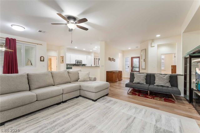 2565 LEIGHTON Avenue, Henderson, NV 89052