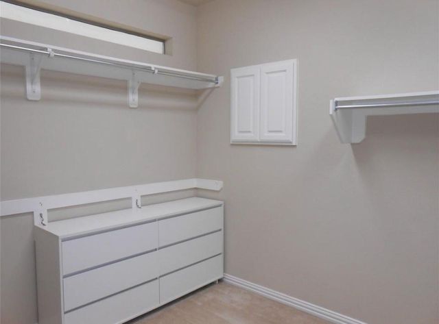 11 Vershire Circle, Magnolia, TX 77354