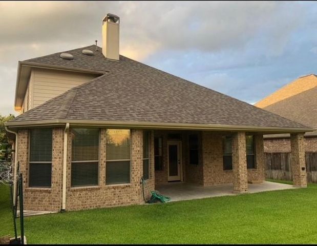 11 Vershire Circle, Magnolia, TX 77354