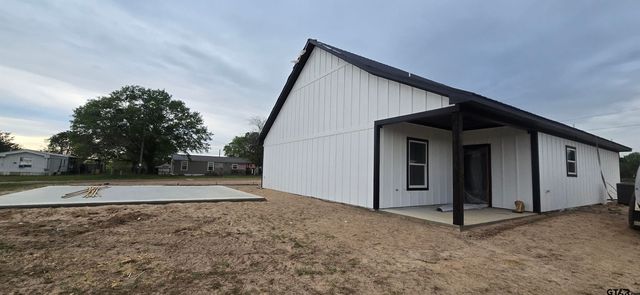 17814 CR 285, Arp, TX 75750