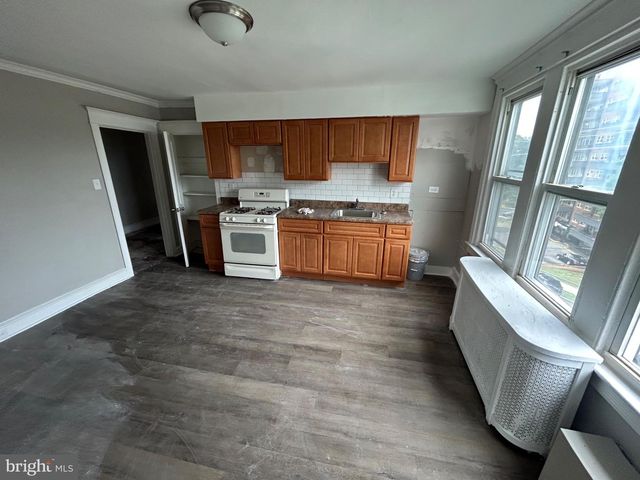 2001 52ND ST, Philadelphia, PA 19131