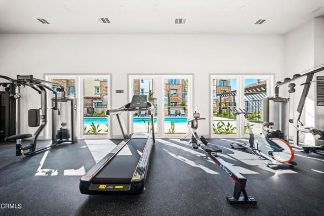 543 Via Vallarta, Camarillo, CA 93012