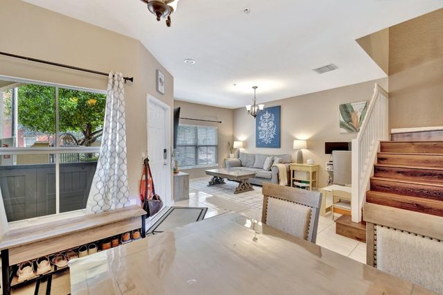 2851 W Prospect Road 1209, Tamarac, FL 33309