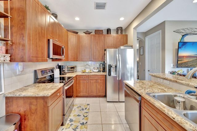 2851 W Prospect Road 1209, Tamarac, FL 33309