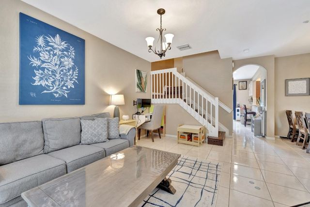 2851 W Prospect Road 1209, Tamarac, FL 33309