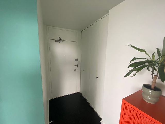 70 W Burton Place 2001F, Chicago, IL 60610