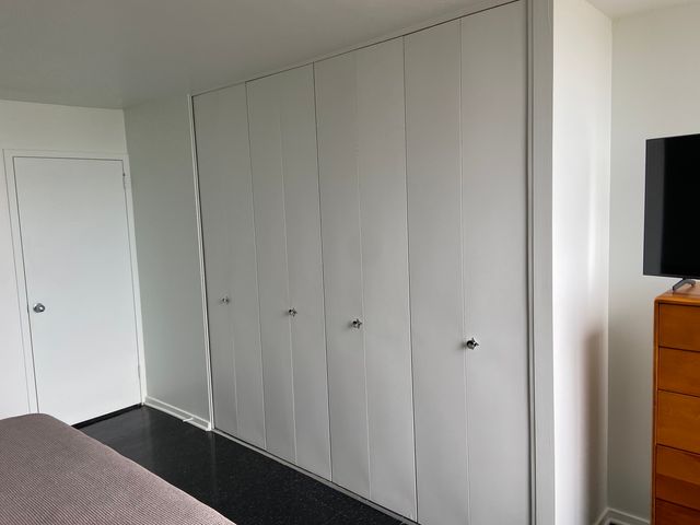 70 W Burton Place 2001F, Chicago, IL 60610