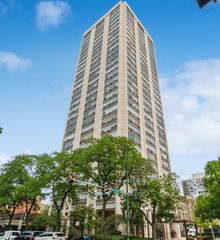 70 W Burton Place 2001F, Chicago, IL 60610