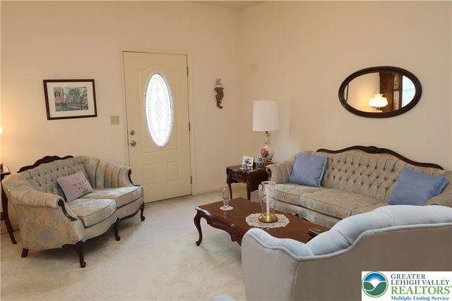 1282 Old Gate Road, Allen Twp, PA 18067