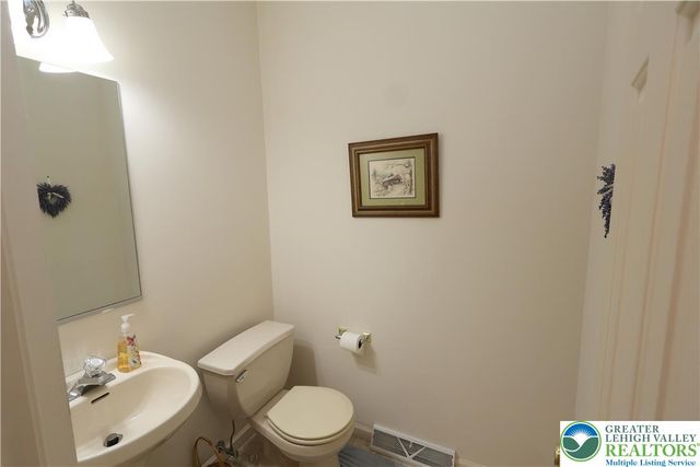 1282 Old Gate Road, Allen Twp, PA 18067
