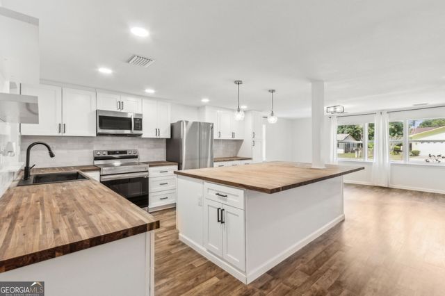 203 George Street, St. Marys, GA 31558