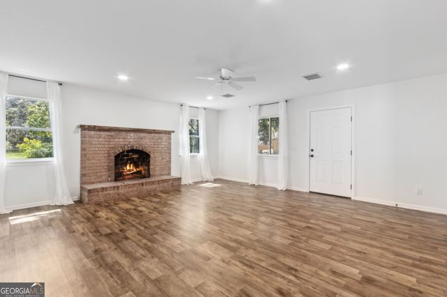 203 George Street, St. Marys, GA 31558