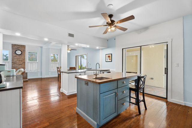 109 Riverview Drive, Jensen Beach, FL 34957