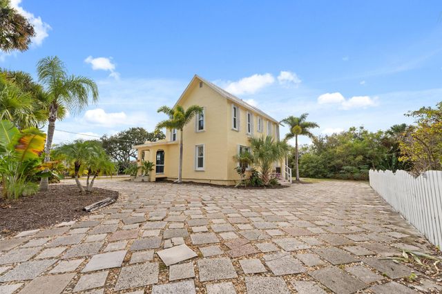 109 Riverview Drive, Jensen Beach, FL 34957